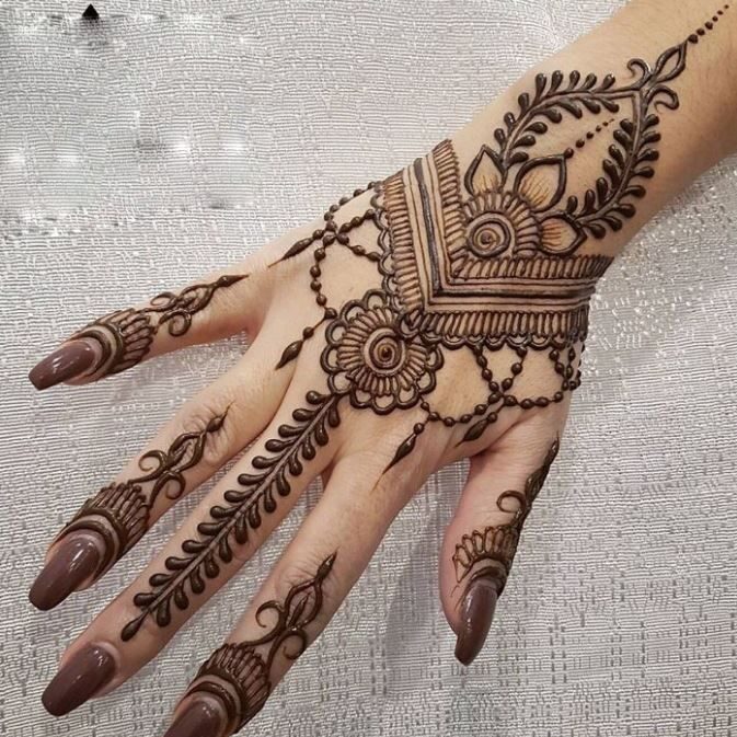 Henna (Mehndi)